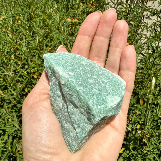 Green Crystals and Gemstones: Names, Meanings, and Healing Properties